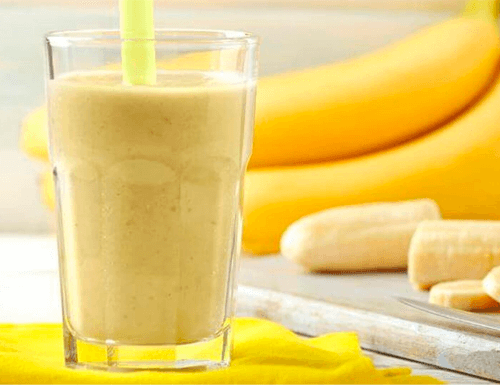 SUCO DE COCO E BANANA